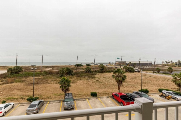 Comfort Suites Galveston image 15